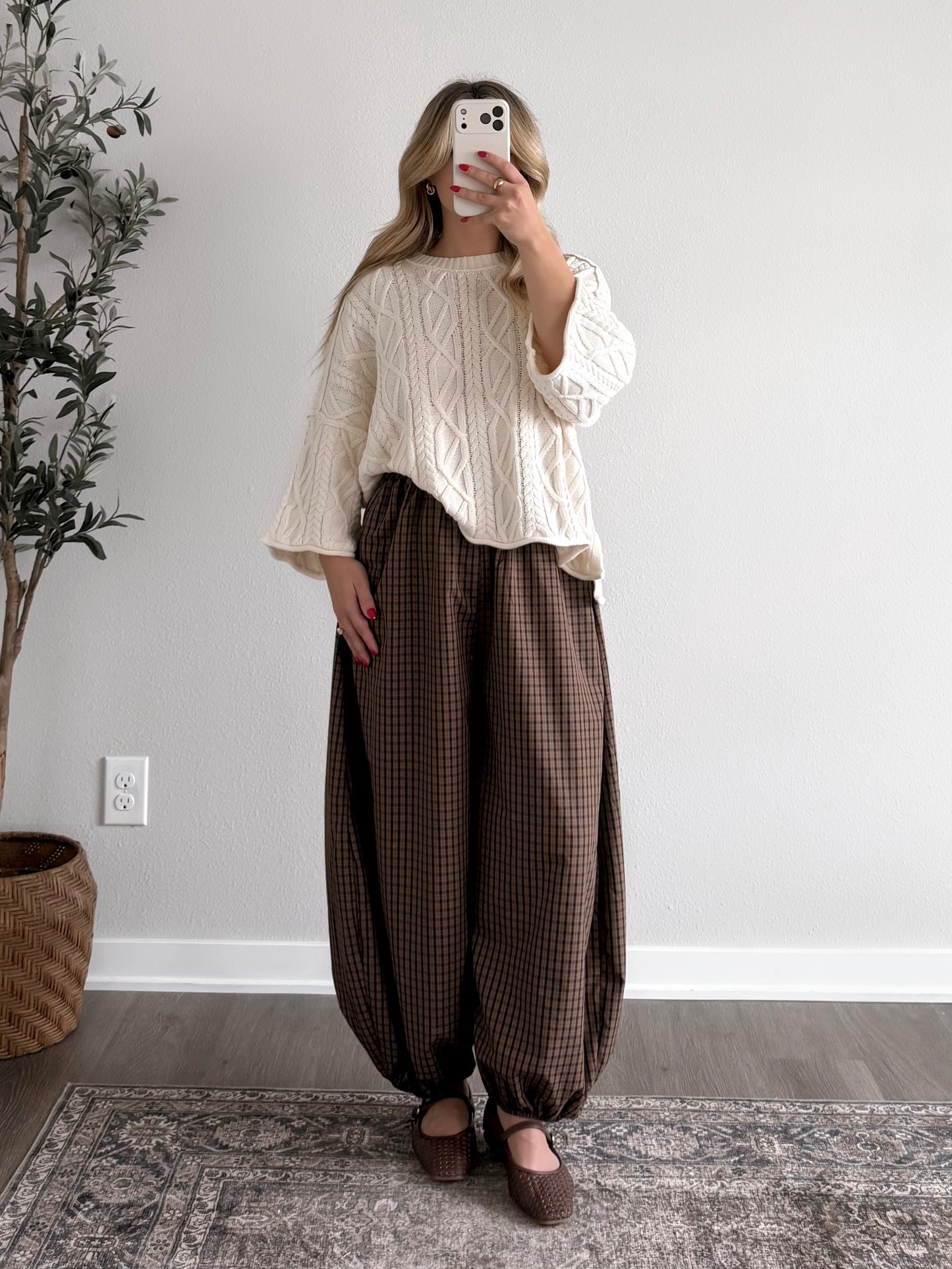 Brownstone Plaid Balloon Pant