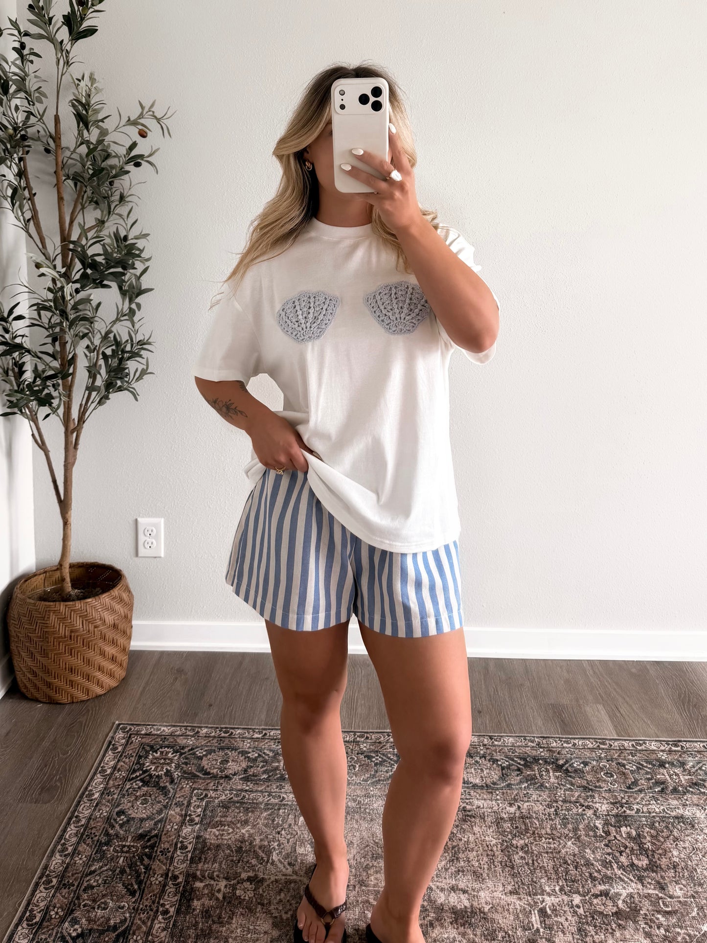 Shoreline Shell Relaxed Tee