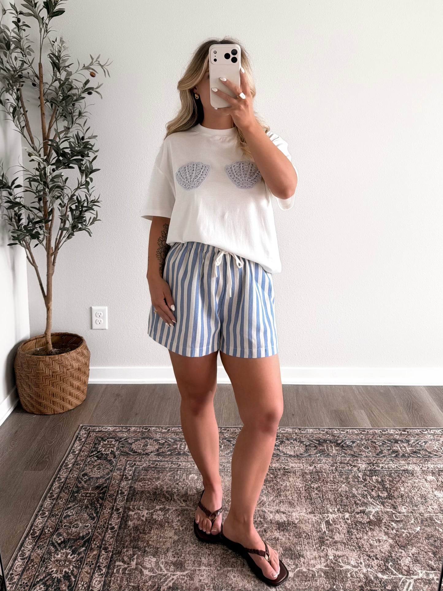 Shoreline Shell Relaxed Tee