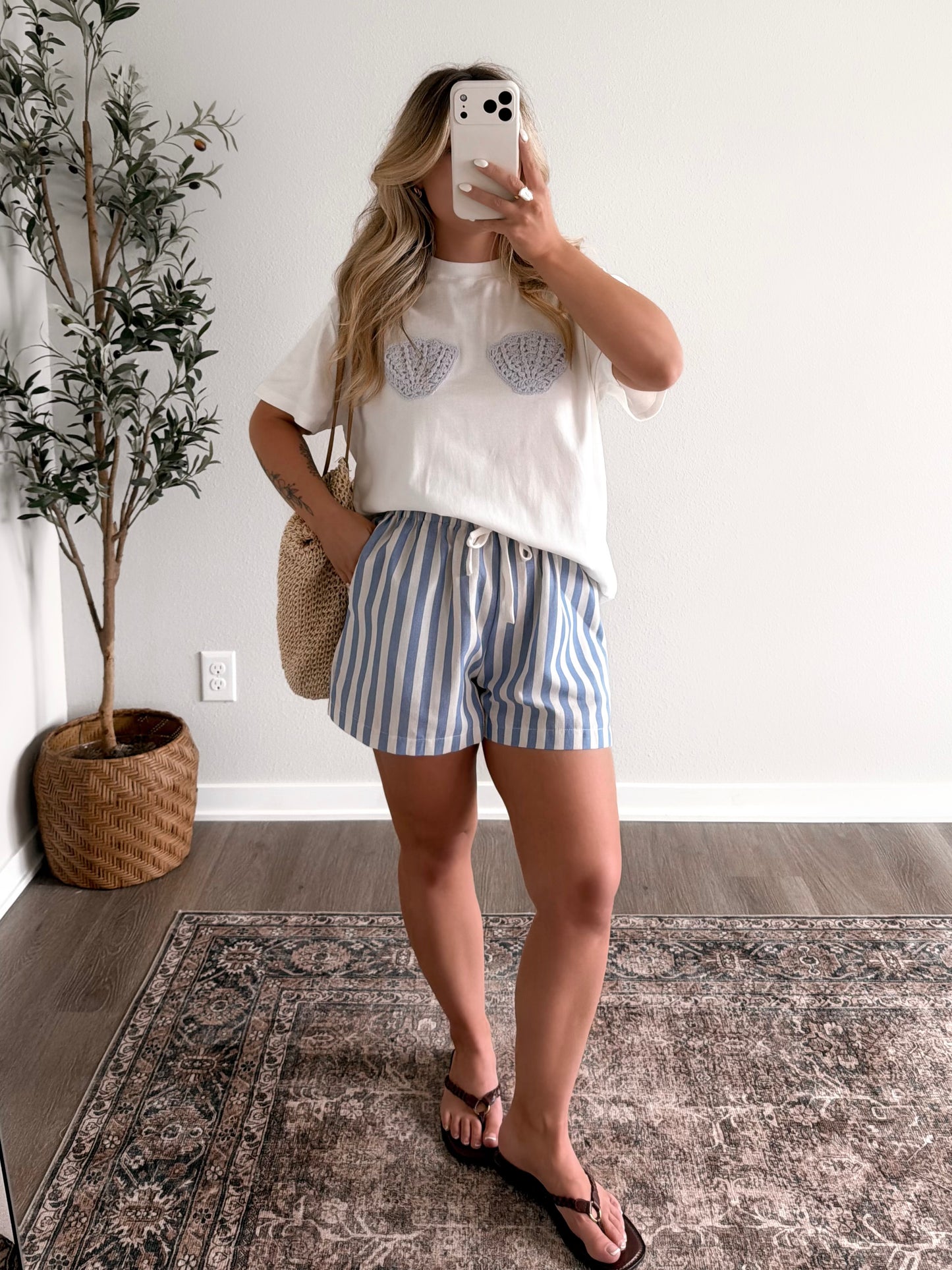 Shoreline Shell Relaxed Tee