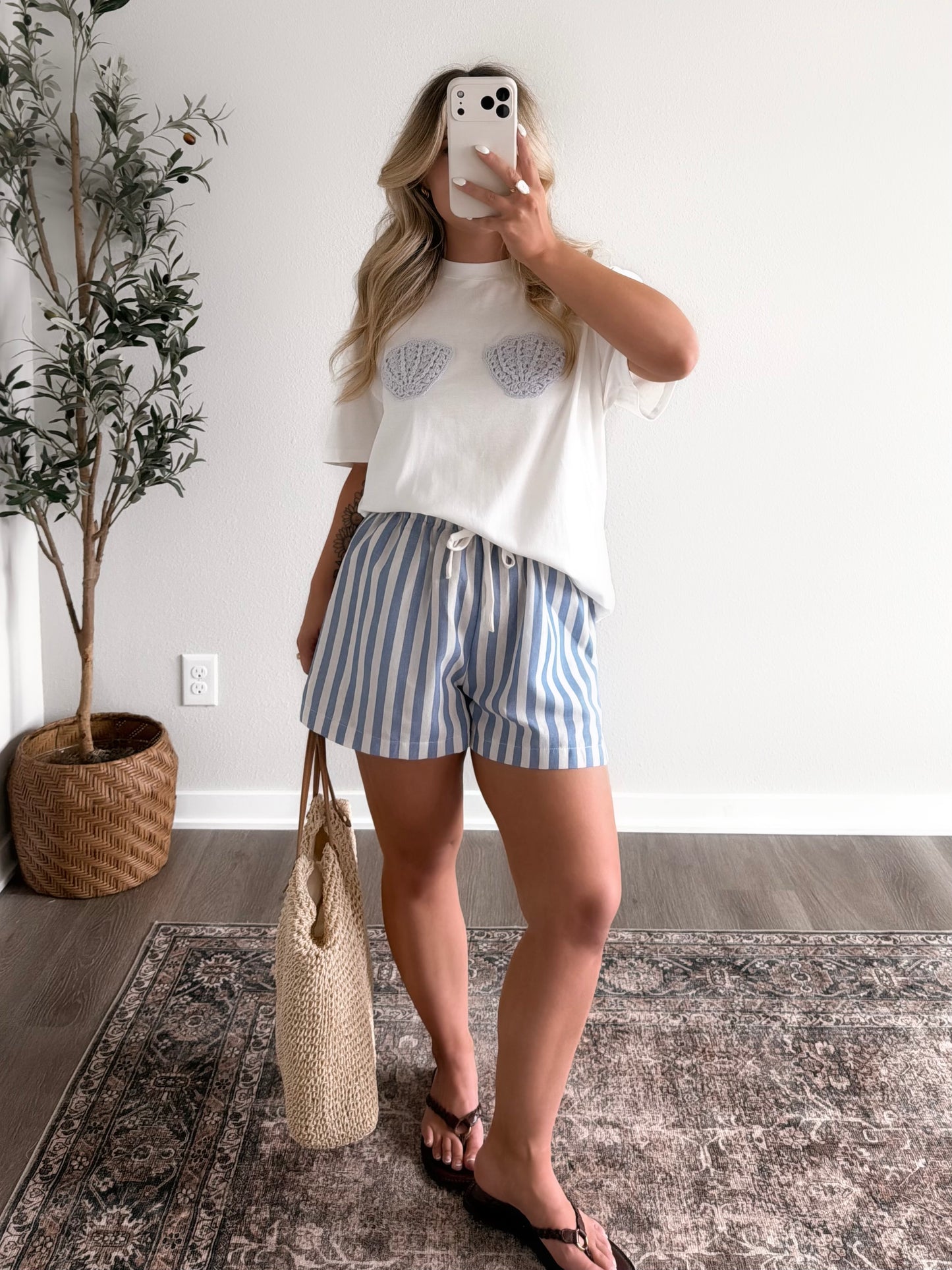 Shoreline Shell Relaxed Tee