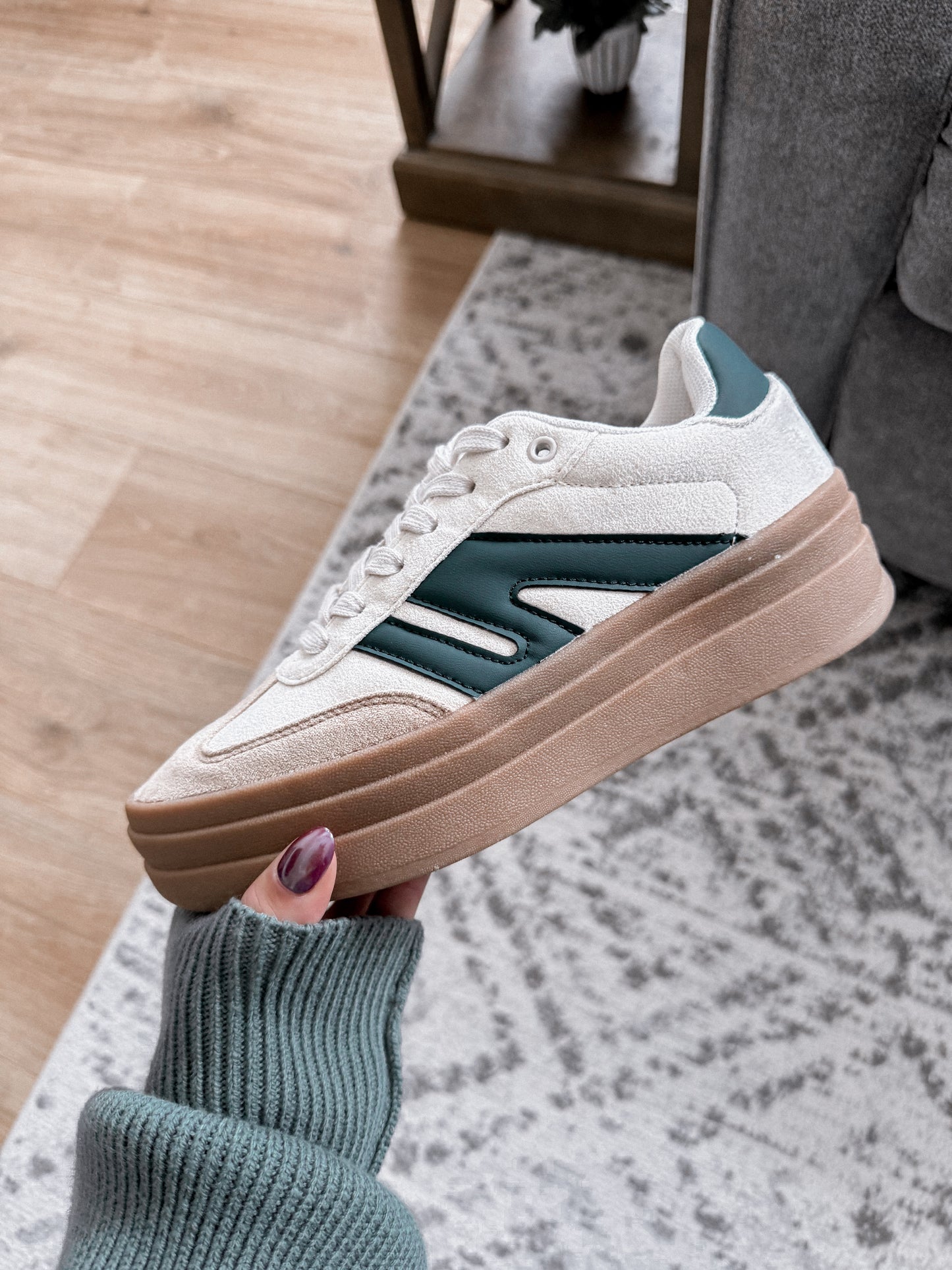 The Platform Sneaker Beige / Dark Green