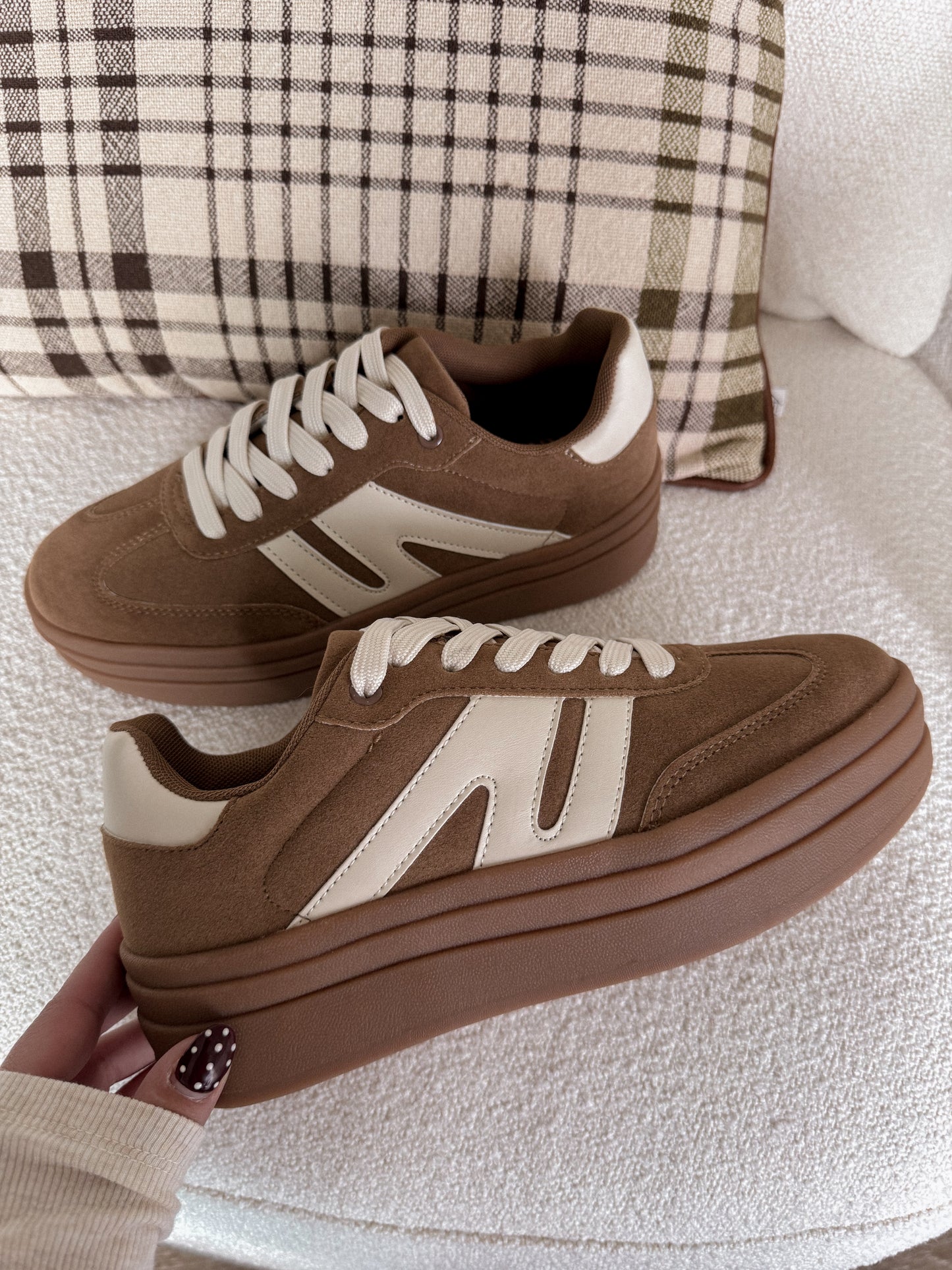 The Platform Sneaker / Brown Suede