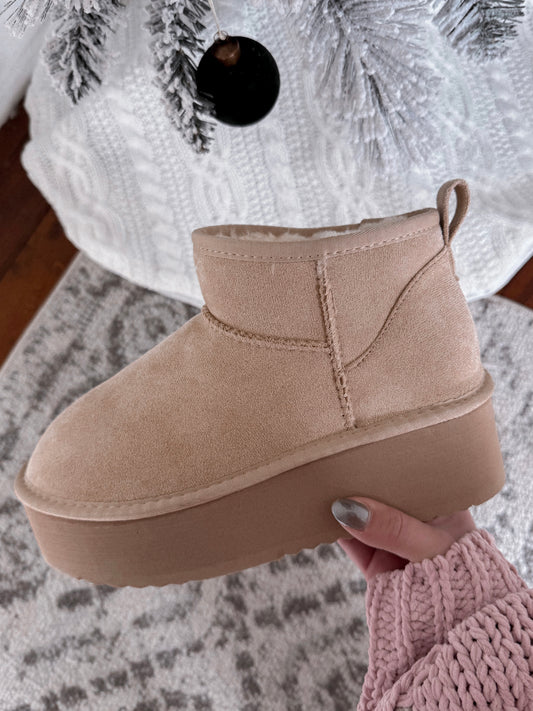 Chloe Ugg Mini Platform Boots